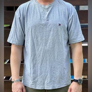 Vintage Tommy Hilfiger Oversized Grey T-Shirt Size XL